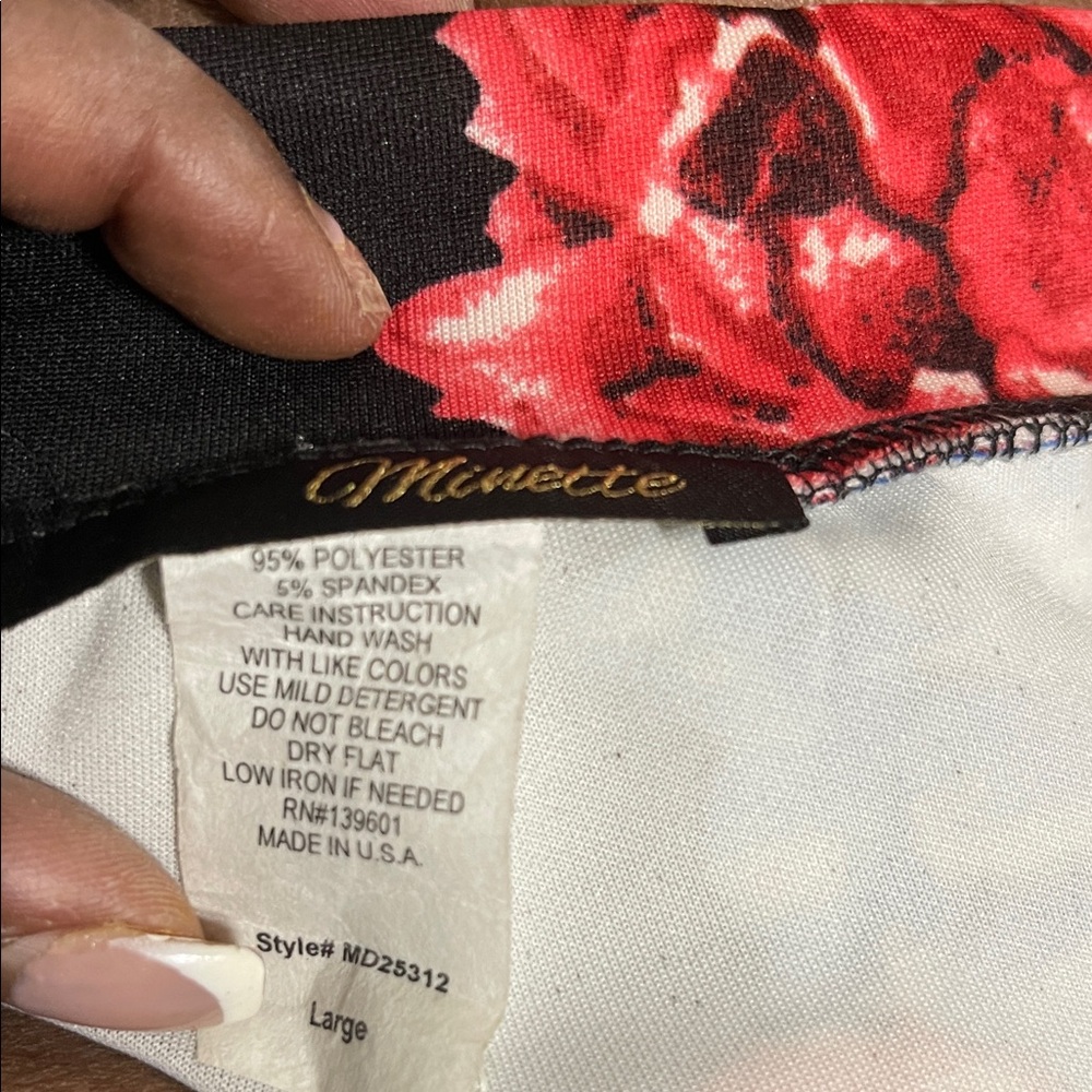 Minette Black Floral pull on and side snap pull away pants size L - Picture 6 of 6